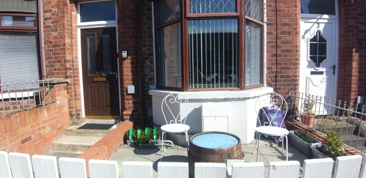 St. James Street Townhouse Belfast Dış mekan fotoğraf